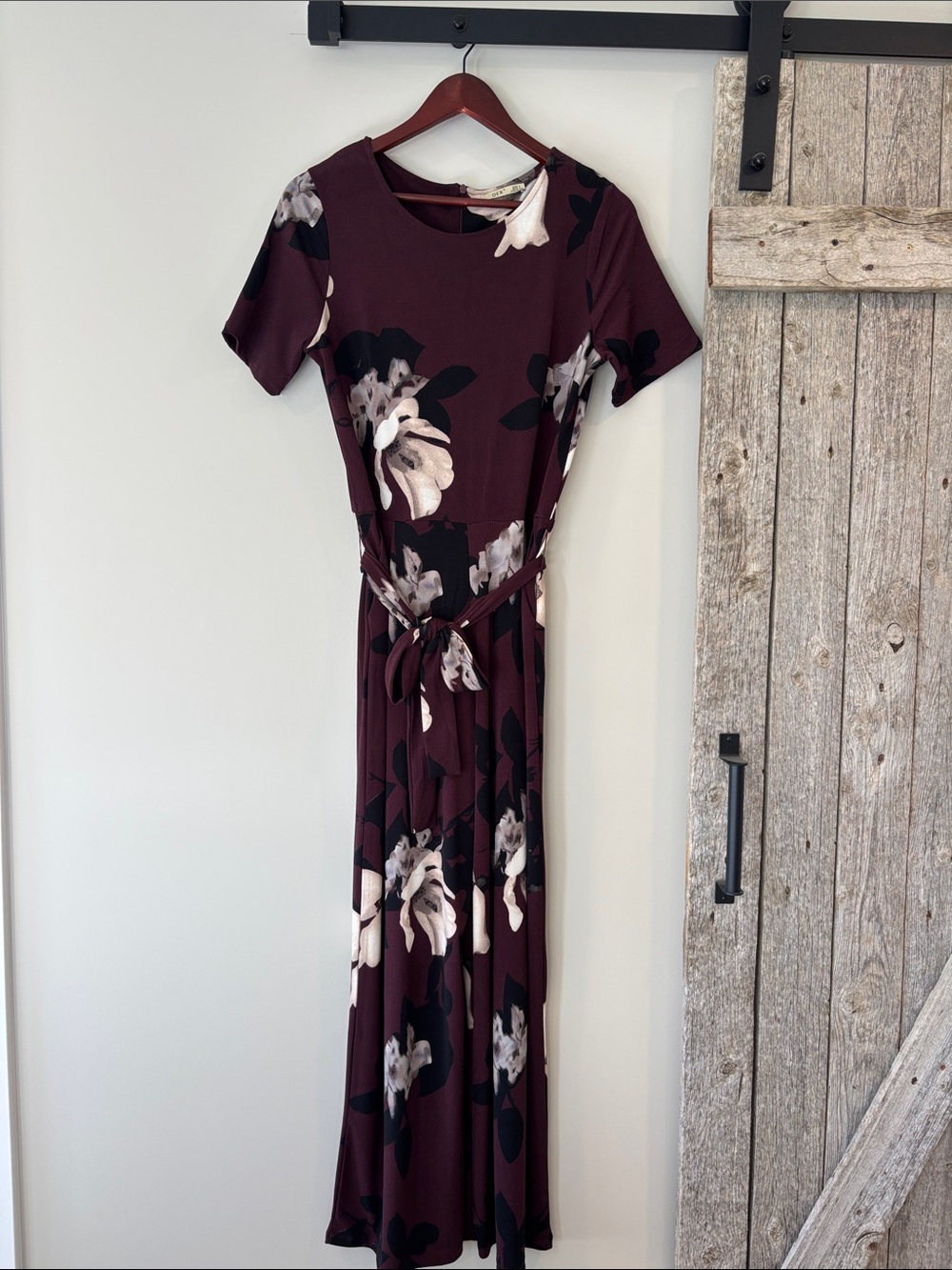 Dex Floral Belted Jumpsuit in Burgundy size small